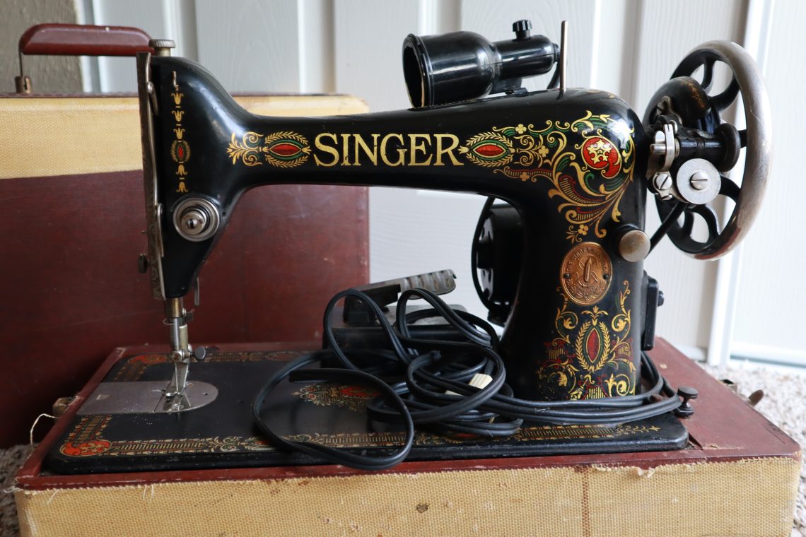 Singer Model 66 Sewing Machine and Oak Case